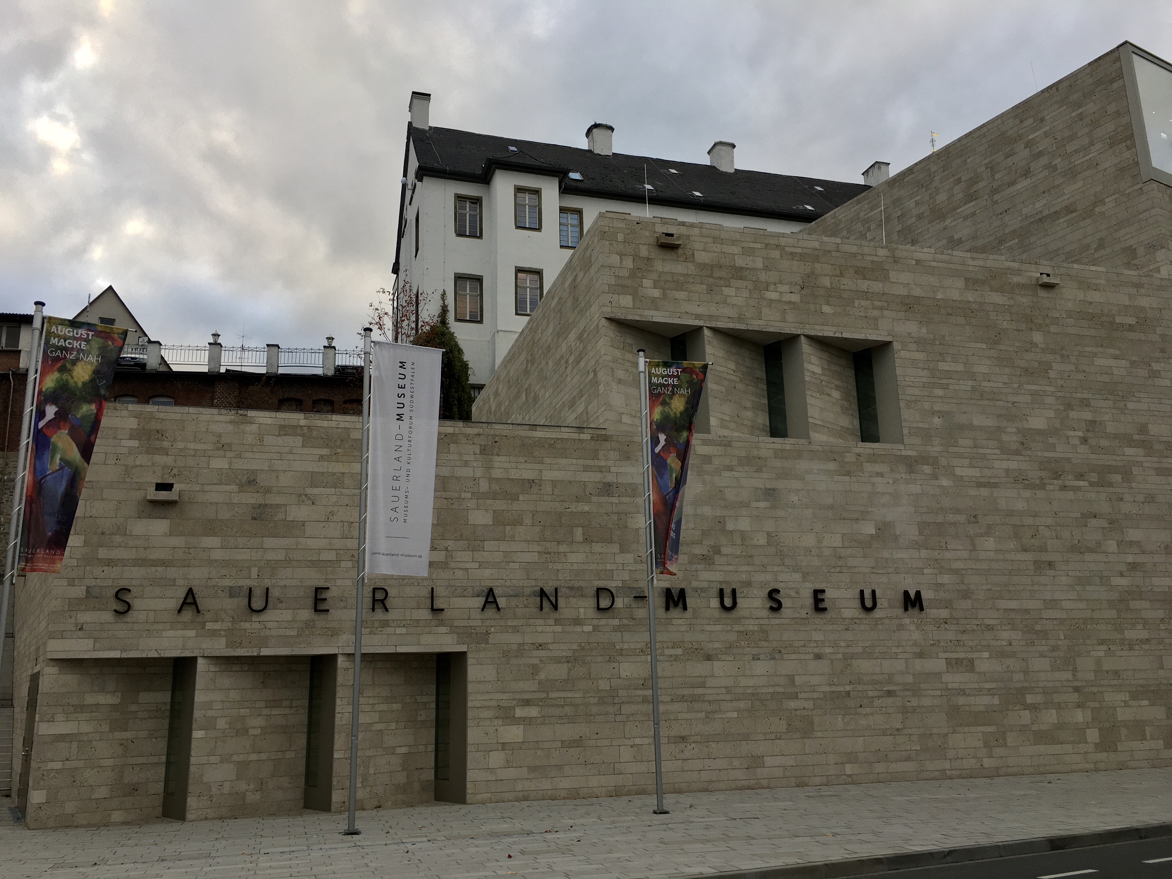 Sauerland-Museum von der Ruhrstraße aus