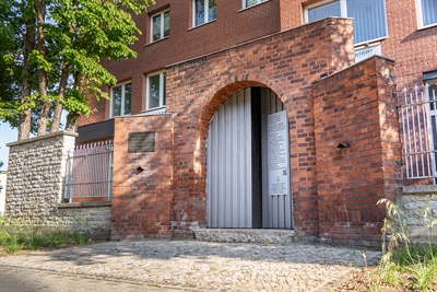 Das Tor des ehemaligen Konzentrationslagers (KZ) der Polte-Werke Magdeburg