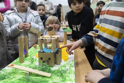 Kinder planen Spielplatz im Stadtteil Schinkel