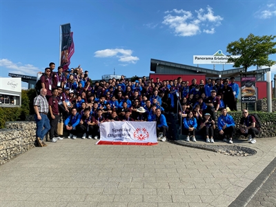 Rund 120 Sportlerinnen und Sportler aus Hongkong verbringen derzeit 4 Tage in Winterberg bevor sie dann nach Berlin fahren. 