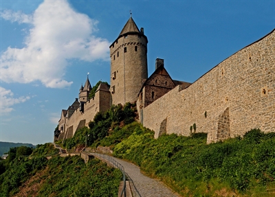 Mit der Burg Altena auf dem Titelbild ist die Neuauflage des beliebten Booklets 