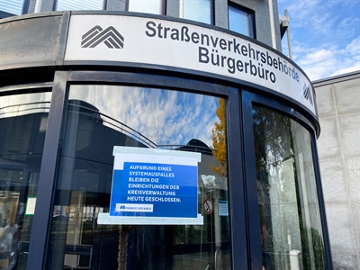 Die Unterlagen von Händlern und Dienstleistern können ab Montag, 20. November, an den Standorten der Bürgerbüros in Iserlohn (Griesenbraucker Straße 6) und Lüdenscheid (Heedfelder Straße 45) abgegeben werden. Einzelanliegen können noch nicht bearbeitet werden. Foto: Hannah Heyn / Märkischer Kreis