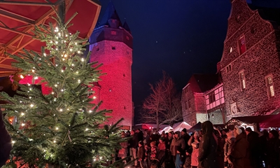 Am zweiten Weihnachtstag (Dienstag, 26. Dezember) und zwischen den Feiertagen laden die Museen der Burg Altena und das Deutsche Drahtmuseum zum Familienausflug ein. Der Eintritt ist am zweiten Weihnachtstag frei. Foto: Bernadette Lange/Märkischer Kreis