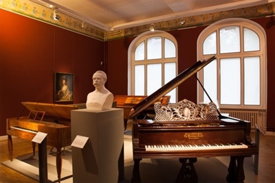 People and Pianos - Blick in die Ausstellung