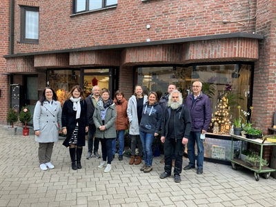 Eröffnung Tausendschön mit Wirtschaftsförderin Katrin Damme (1.v.l.) und Bürgermeisterin Karola Voß (2.v.l.)
